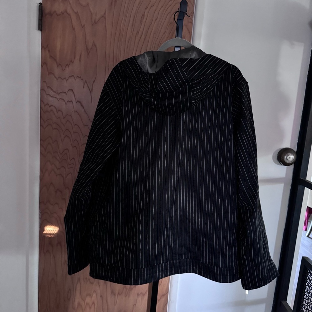 Burton snowboard Black Pinstripe Hooded Jacket men medium - Picture 8 of 9